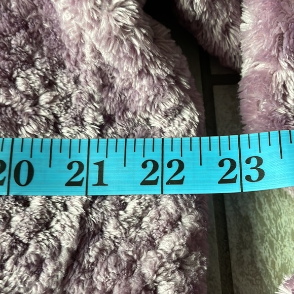 Like New Columbia Purple Collared Sweater 11 in front zipper XL - Picture 3 of 10